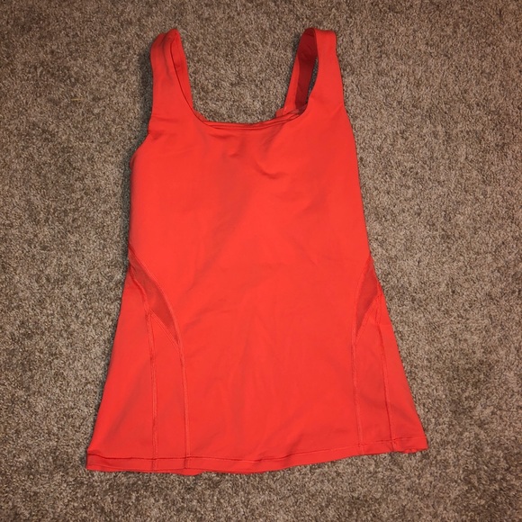 Lulu “Rise & Flow” tank ✨ - Picture 4 of 6